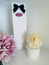 Load image into Gallery viewer, Ceramic Patterned Rose Reed Diffuser 100ml - Select your scent