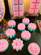 Load image into Gallery viewer, Coconut and Waterfall Bloom individual flower wax melts (6)
