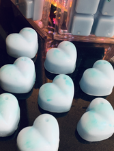 Load image into Gallery viewer, Ocean Shimmer individual wax melts (6)