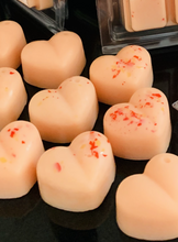 Load image into Gallery viewer, Scrummy Mango & Passionfruit individual heart wax melts (6)
