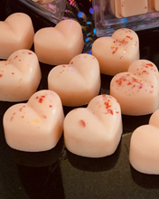 Load image into Gallery viewer, Scrummy Mango &amp; Passionfruit individual heart wax melts (6)

