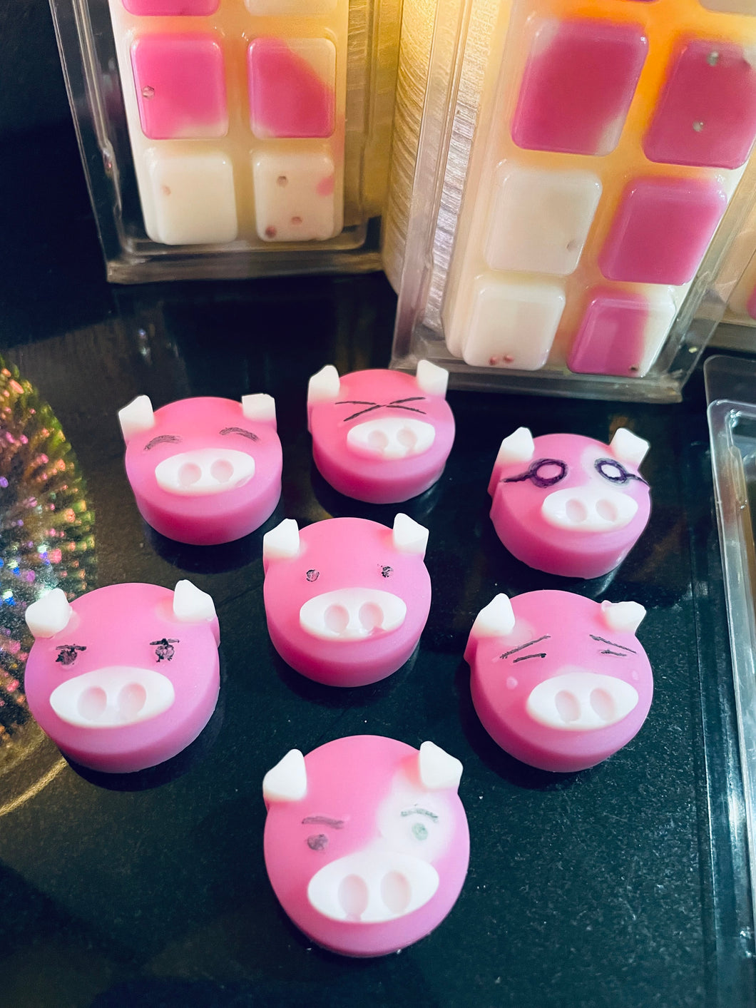 Passionfruit Martini Cute Pigs individual wax melts (6)
