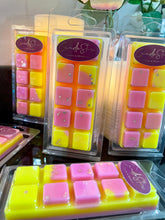 Load image into Gallery viewer, Rhubarb &amp; Custard wax melt snap bar
