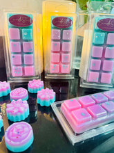 Load image into Gallery viewer, Coconut and Waterfall Blooms wax melt snap bar

