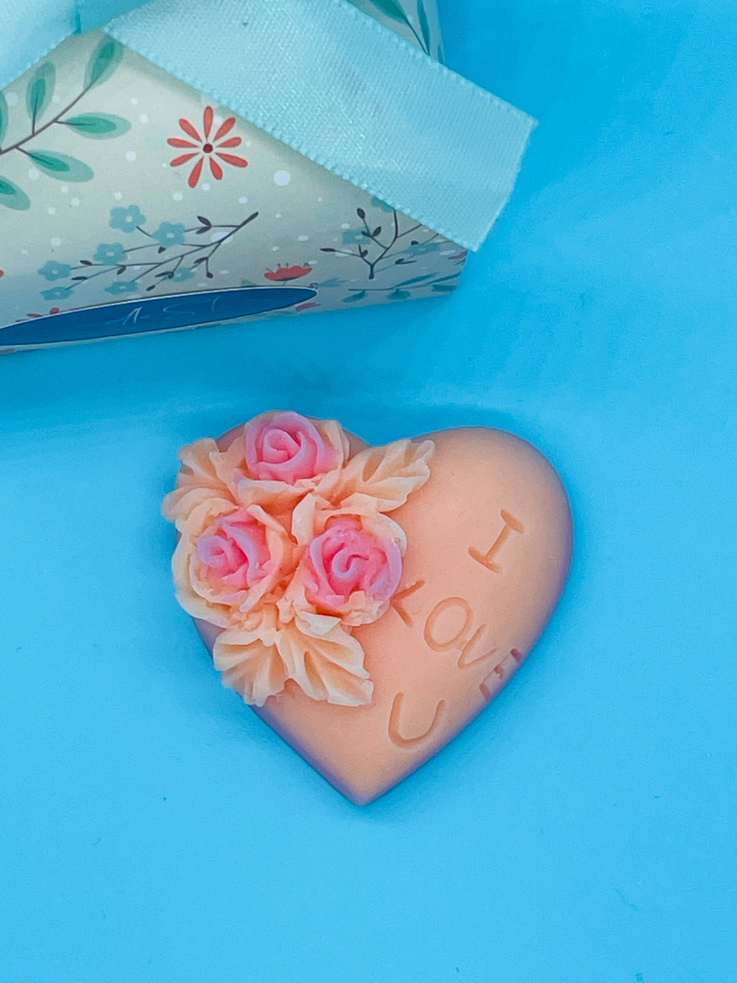 Gift boxed wax melt I Love You heart