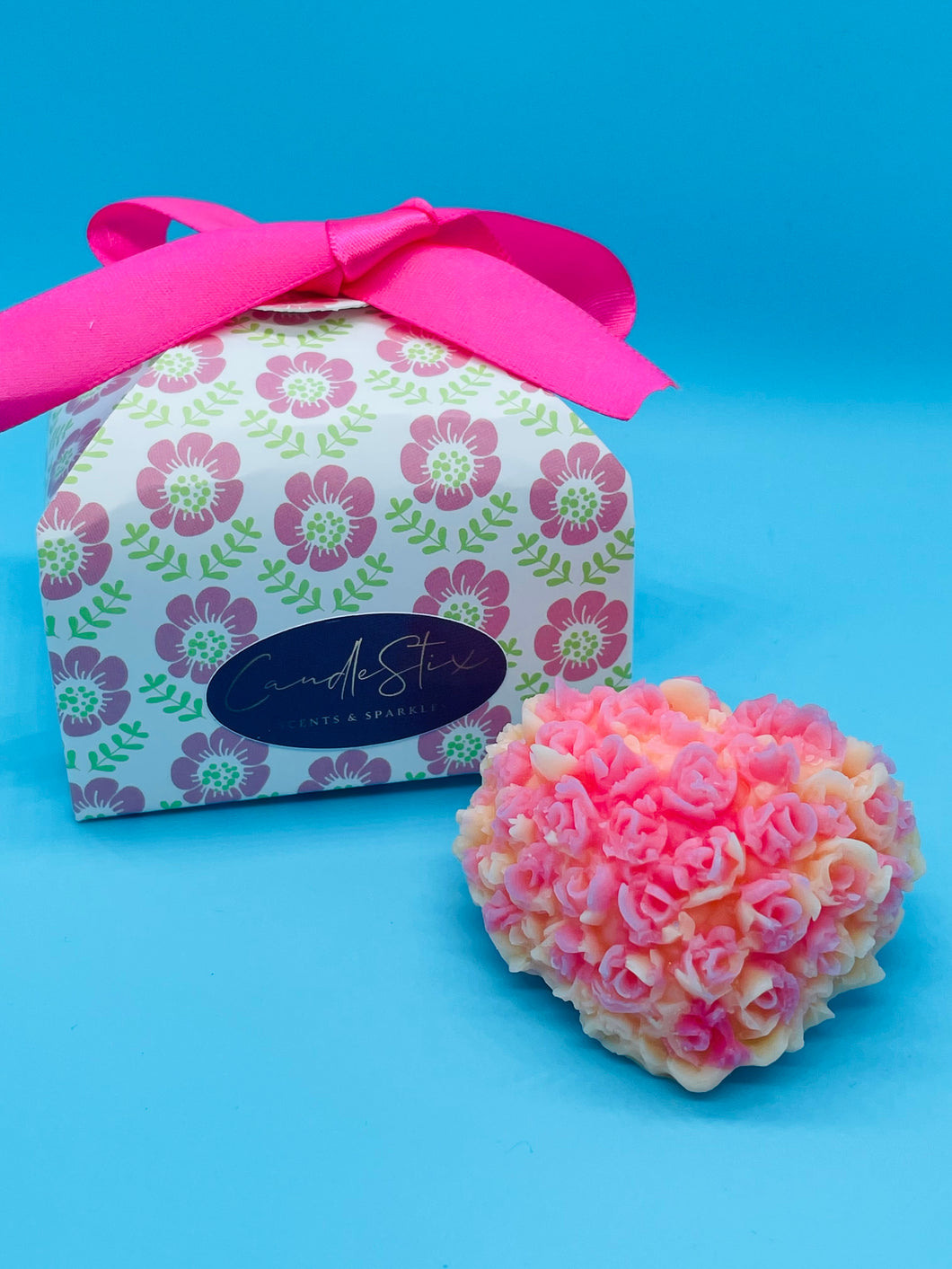 Gift boxed wax melt floral heart